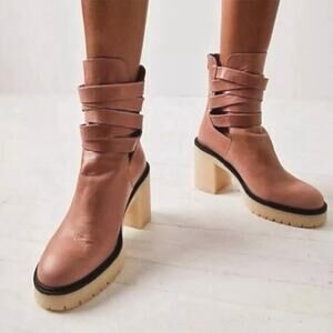 Free People Jesse Cutout Strappy Boots Soft Pink Block Rubber Heel Size‎ 39
